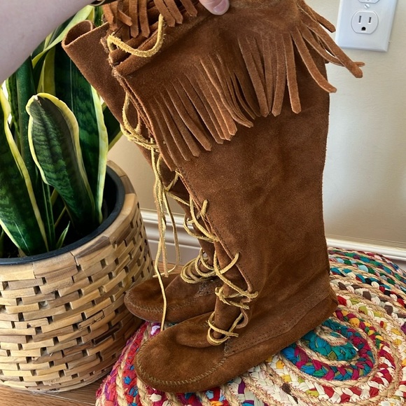 Minnetonka Brown Suede Fringe High Tall Boots - Picture 3 of 6